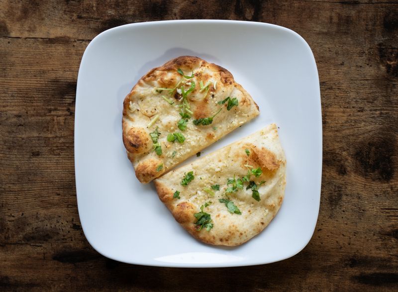 Garlic Cheese Bread with mozzarella and herb butter